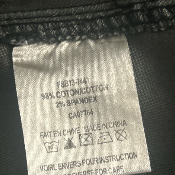 Bedo Denim Jacket with faux leather sleeves - Picture 5 of 5